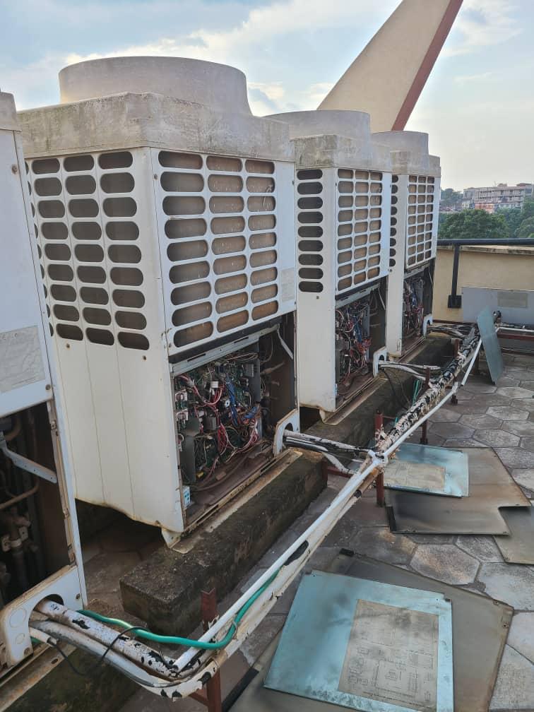 Jakintech HVAC rooftop installation